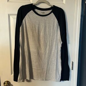 Navy/gray xl men’s baseball tee